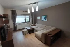 1_image-2
